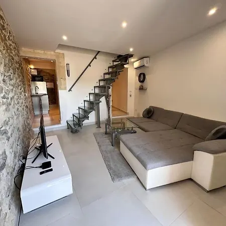 Appartement L'Elegance De La Pierre à Fourques  Extérieur photo
