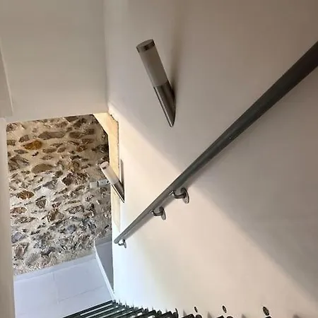 Appartement L'Elegance De La Pierre à Fourques  Extérieur photo